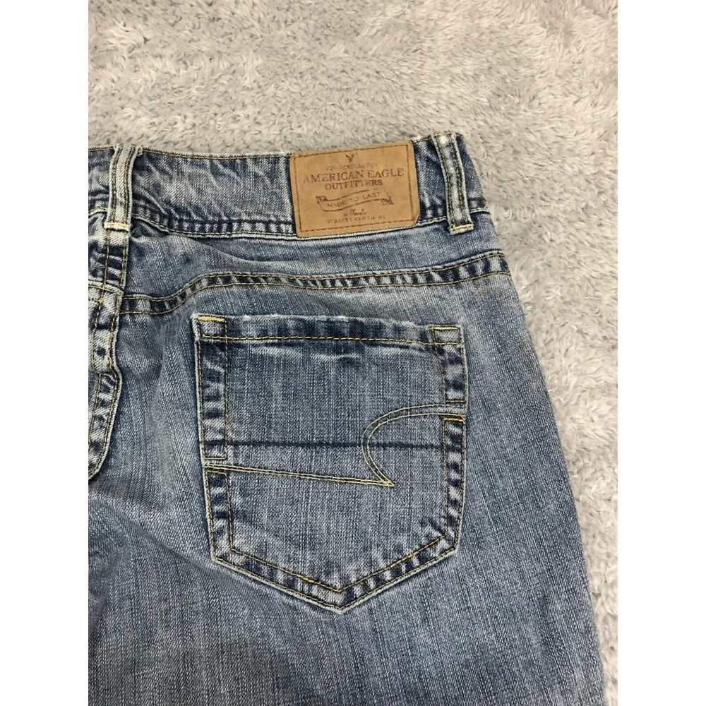 American Eagle Jeans Women's Size 6 (31x32) Artist Flare Leg Distressed Blue